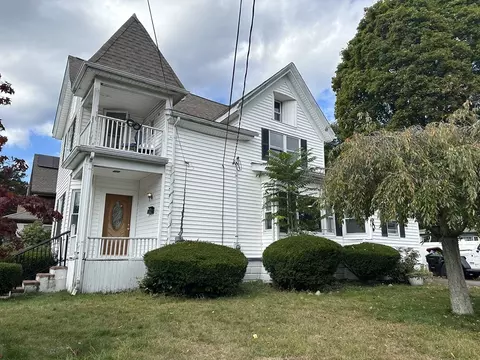 63 Woodland Ave, Brockton, MA 02301