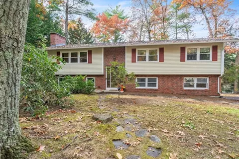 23 Kettle Pond Rd, Amherst, MA 01002