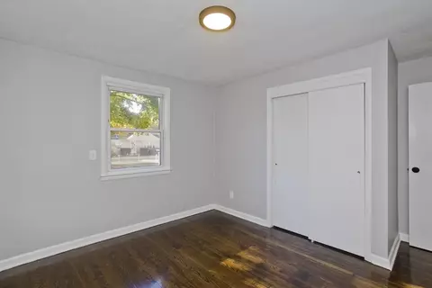 180 Cherokee Dr, Springfield, MA 01109 photo 25