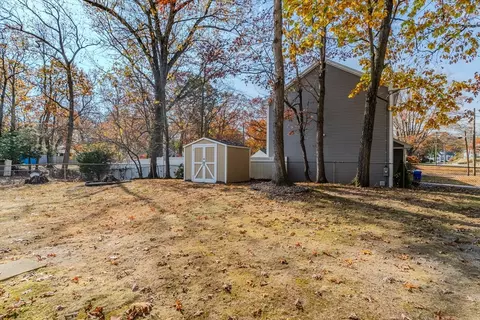 8 Craig St, Springfield, MA 01108 photo 7