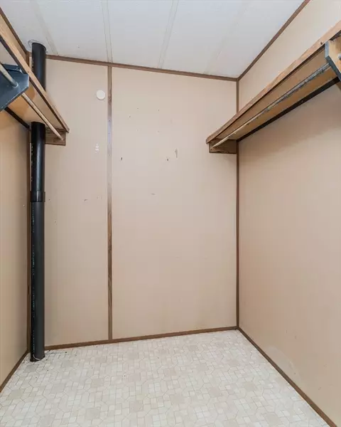 8 Craig St, Springfield, MA 01108 photo 23