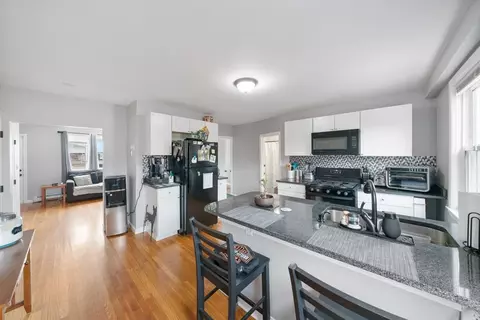 122 Broadway, Fall River, MA 02721 photo 10