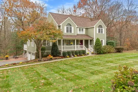 7 Old Haswell Park Rd, Middleton, MA 01949