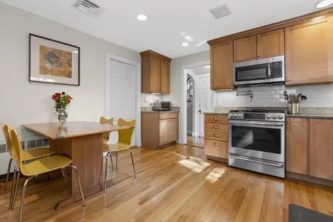 27 Ogden Rd, Brookline, MA 02467 photo 9