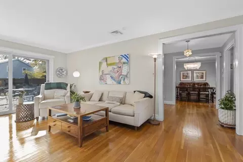27 Ogden Rd, Brookline, MA 02467 photo 4