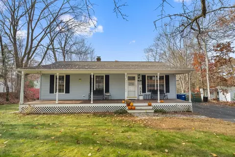 214 Southbridge Rd, Warren, MA 01083