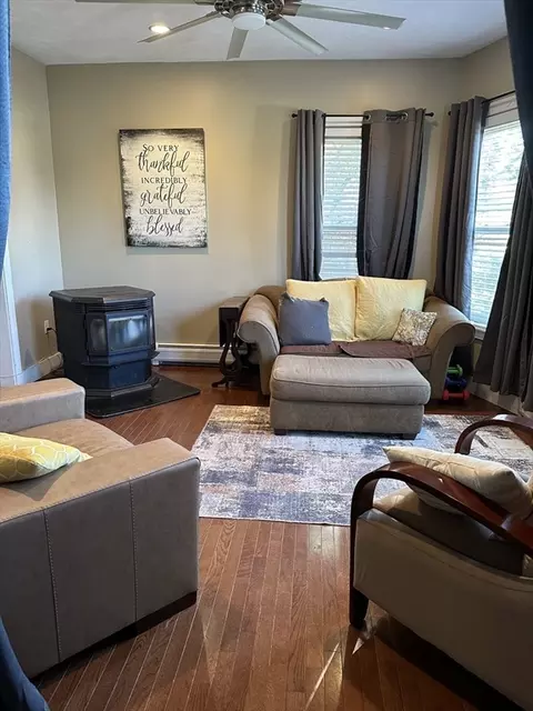 369 Chestnut St, Clinton, MA 01510 photo 6