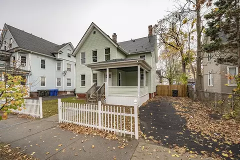 117 Bowles St, Springfield, MA 01109 photo 2