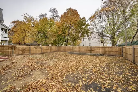117 Bowles St, Springfield, MA 01109 photo 26