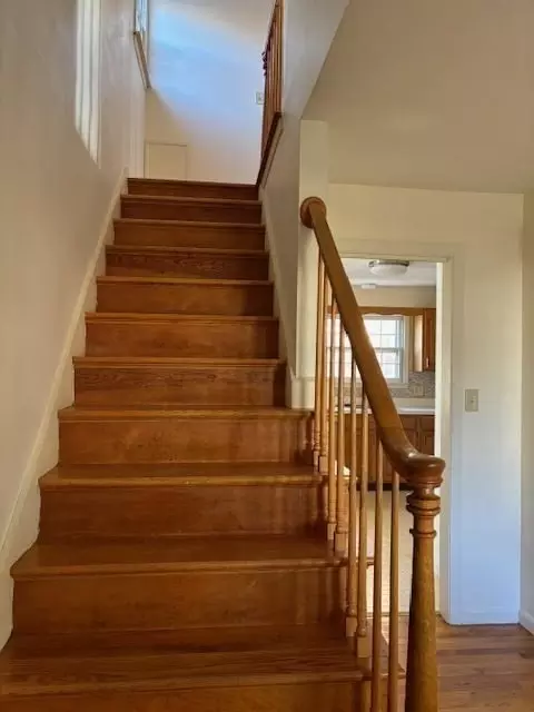 Entry Way - 73 Concord St, Maynard, MA 01754 photo 2 of 4