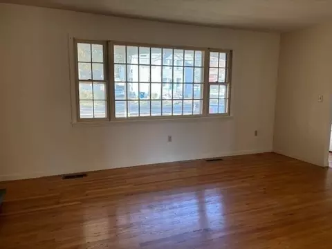 Living - 73 Concord St, Maynard, MA 01754 photo 2 of 4
