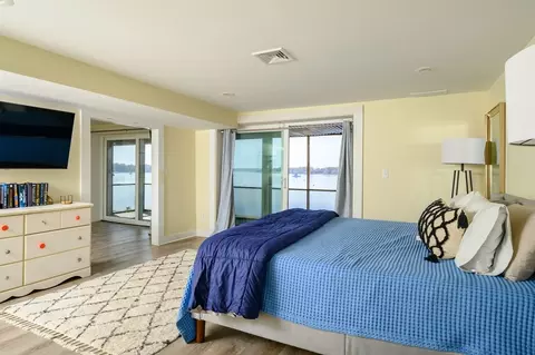 Bedroom - 5 Oak Hill Rd, Wareham, MA 02571 photo 6 of 7