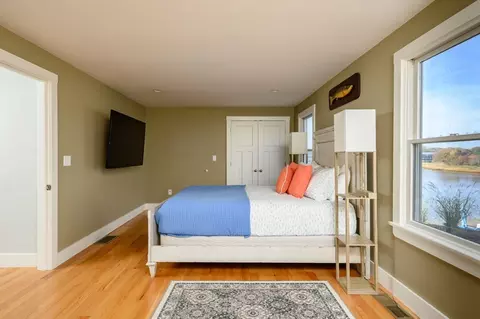 Bedroom - 5 Oak Hill Rd, Wareham, MA 02571 photo 1 of 7