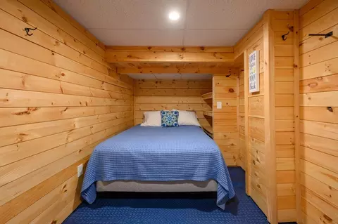 Bedroom - 5 Oak Hill Rd, Wareham, MA 02571 photo 7 of 7