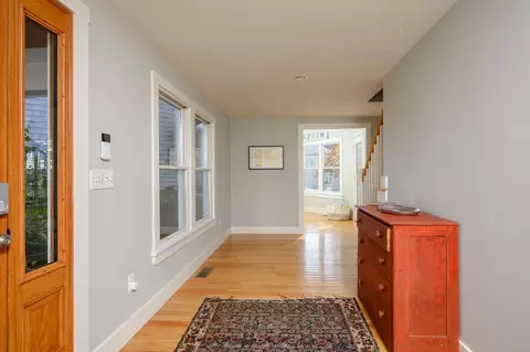 Entry Way - 5 Oak Hill Rd, Wareham, MA 02571 photo 1 of 2