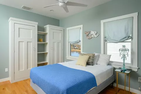 Bedroom - 5 Oak Hill Rd, Wareham, MA 02571 photo 2 of 7