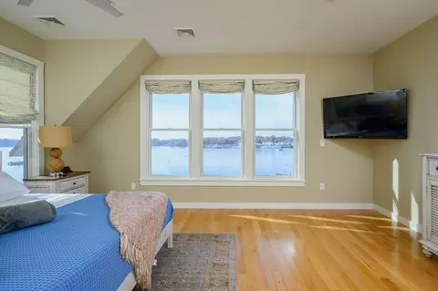 Bedroom - 5 Oak Hill Rd, Wareham, MA 02571 photo 5 of 7