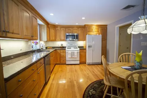25 Deborah Dr, Reading, MA 01867 photo 5