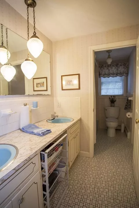 25 Deborah Dr, Reading, MA 01867 photo 11
