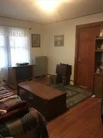 25 Genessee St, Worcester, MA 01603 photo 4