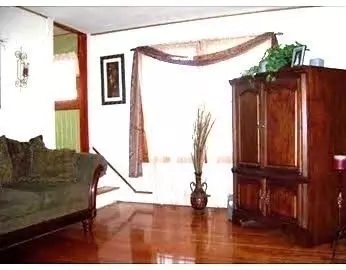 25 Genessee St, Worcester, MA 01603 photo 3