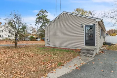 115 Carroll St, Springfield, MA 01108 photo 3