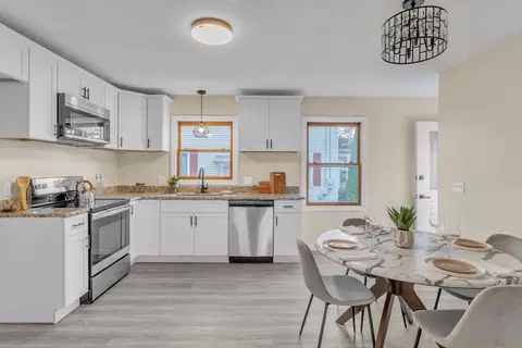 115 Carroll St, Springfield, MA 01108 photo 9