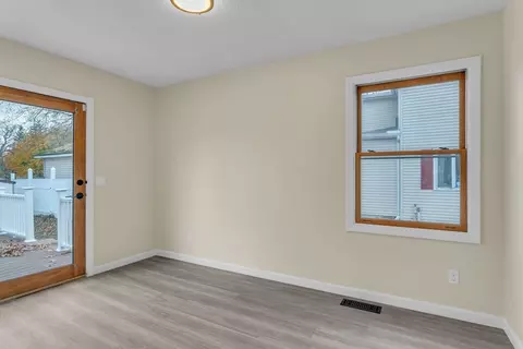 115 Carroll St, Springfield, MA 01108 photo 16