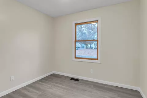 115 Carroll St, Springfield, MA 01108 photo 12