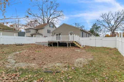 115 Carroll St, Springfield, MA 01108 photo 24