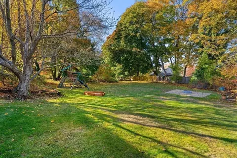 9 Maple Cir, Marblehead, MA 01945 photo 21
