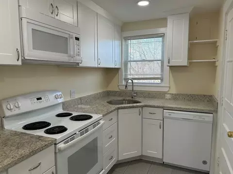 9 Maple Cir, Marblehead, MA 01945 photo 24