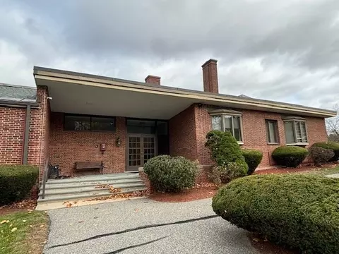 64 Highland Ave #18, Winchester, MA 01890