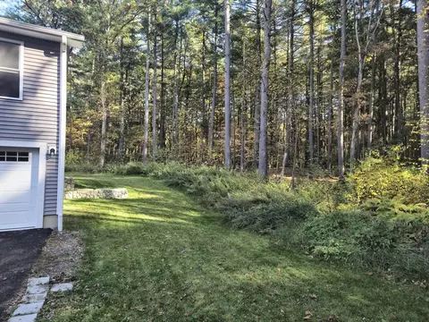 239 Durant St, Springfield, MA 01129 photo 10
