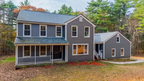 51 Hill St, Lakeville, MA 02347