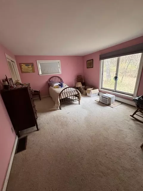 Bedroom - 14 Meadowbrook Rd, Dover, MA 02030 photo 2 of 3