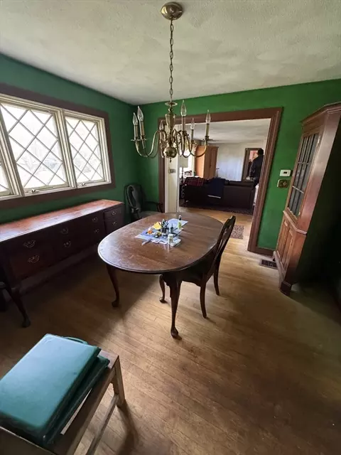 Dining - 14 Meadowbrook Rd, Dover, MA 02030 photo 1 of 1