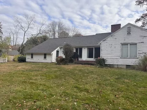 Exterior - 14 Meadowbrook Rd, Dover, MA 02030 photo 8 of 9