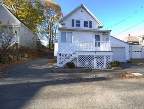 7 President Ter, Lynn, MA 01902