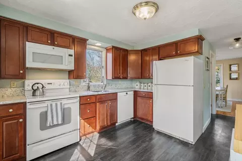 1 Hunt Dr UNIT 1A, Dover, MA 02030 photo 5