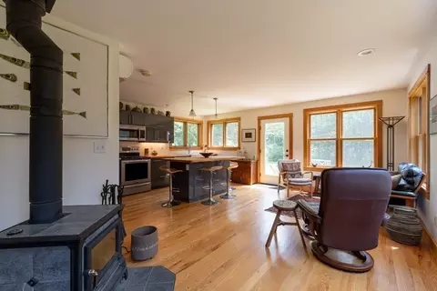 14 Union St, Plainfield, MA 01070 photo 11