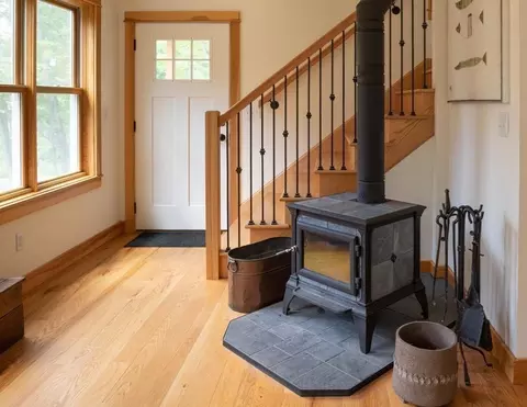 14 Union St, Plainfield, MA 01070 photo 9