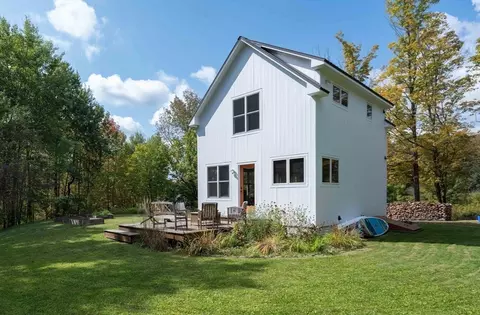 14 Union St, Plainfield, MA 01070 photo 6