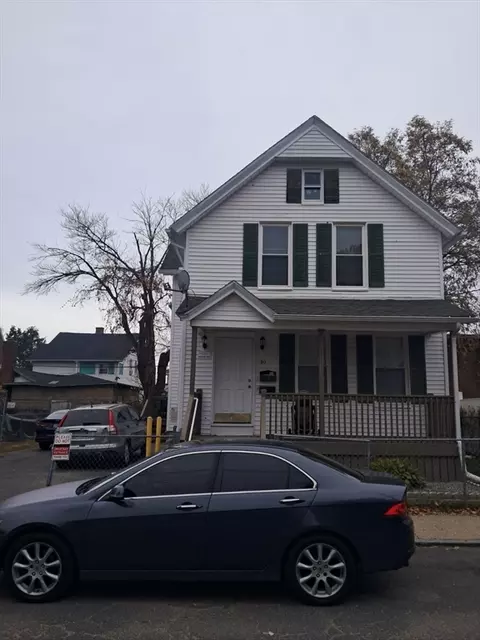 30 Clifton Ave, Springfield, MA 01105 photo 2