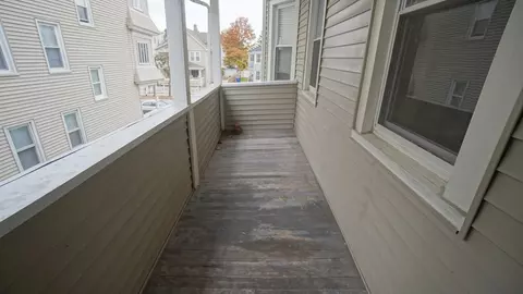 47 Mooreland St, Springfield, MA 01104 photo 28
