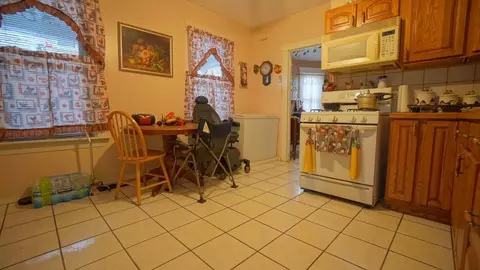 47 Mooreland St, Springfield, MA 01104 photo 37