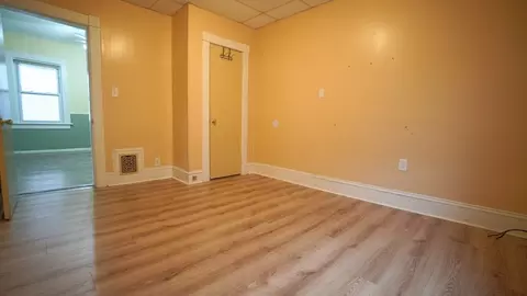 47 Mooreland St, Springfield, MA 01104 photo 21