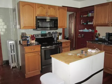 1201 Grattan St, Chicopee, MA 01013 photo 3