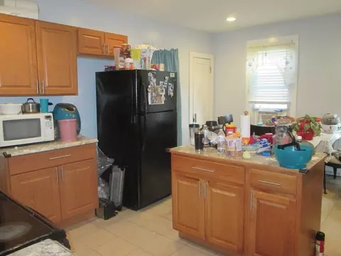 1201 Grattan St, Chicopee, MA 01013 photo 17