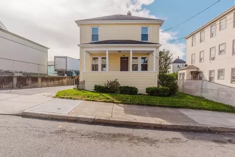 Exterior - 639 Dwelly St, Fall River, MA 02724 photo 1 of 5